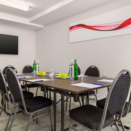 Konsul Hotel Kabelsketal Bagian luar foto