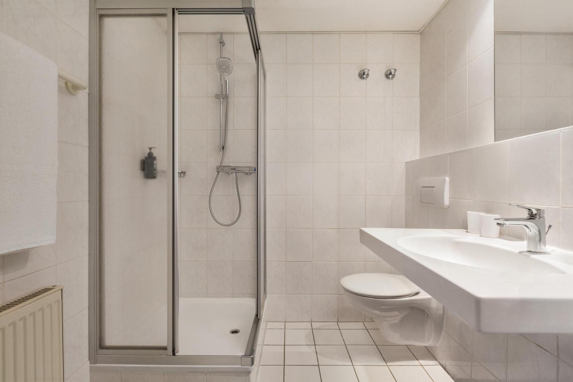 Konsul Hotel Kabelsketal Bagian luar foto