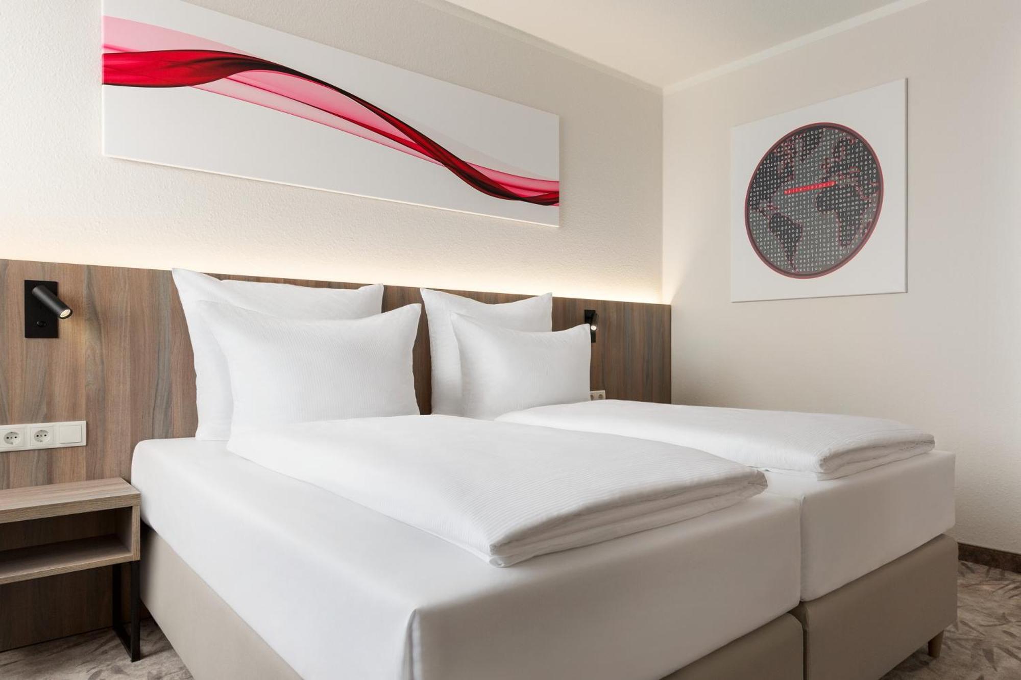 Konsul Hotel Kabelsketal Bagian luar foto
