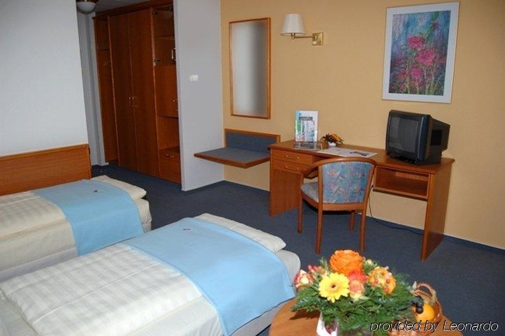 Konsul Hotel Kabelsketal Ruang foto