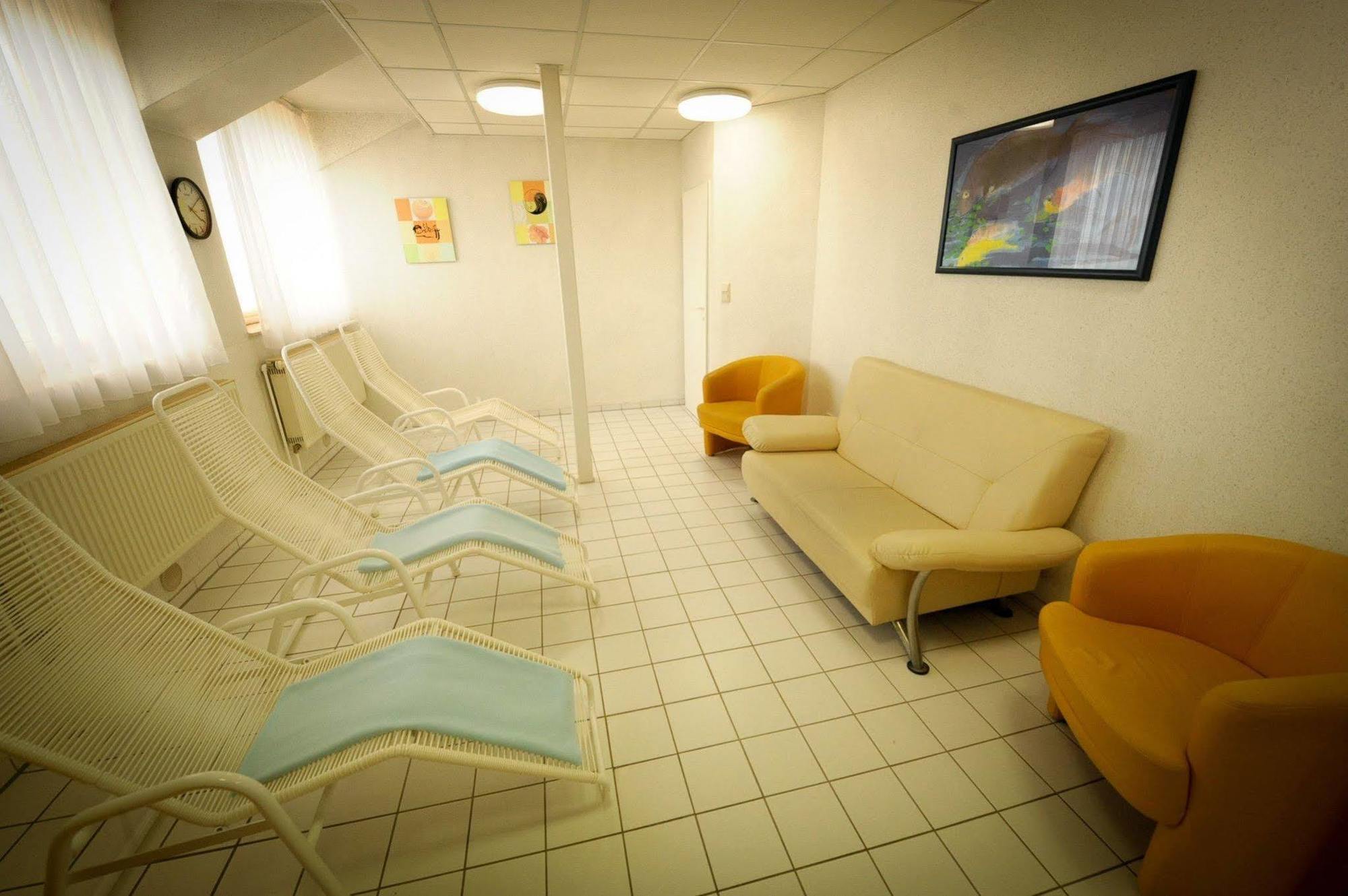 Konsul Hotel Kabelsketal Bagian luar foto